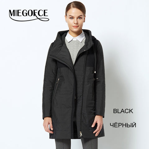 Women's Parka Coat With a Curve Zipper